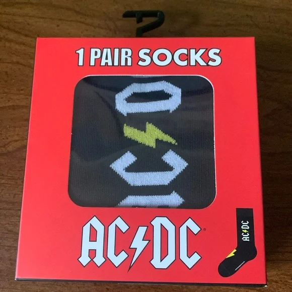 NWOT AC DC 1 Pair Sock Gift Box - Picture 1 of 3